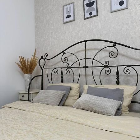 Rynok Square Apartman Lviv Kültér fotó