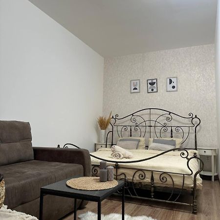 Rynok Square Apartman Lviv Kültér fotó