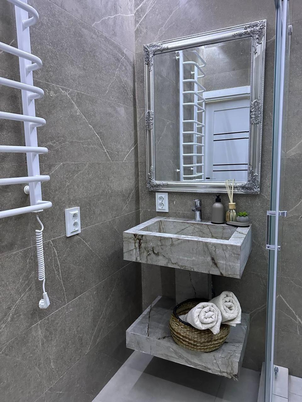 Rynok Square Apartman Lviv Kültér fotó